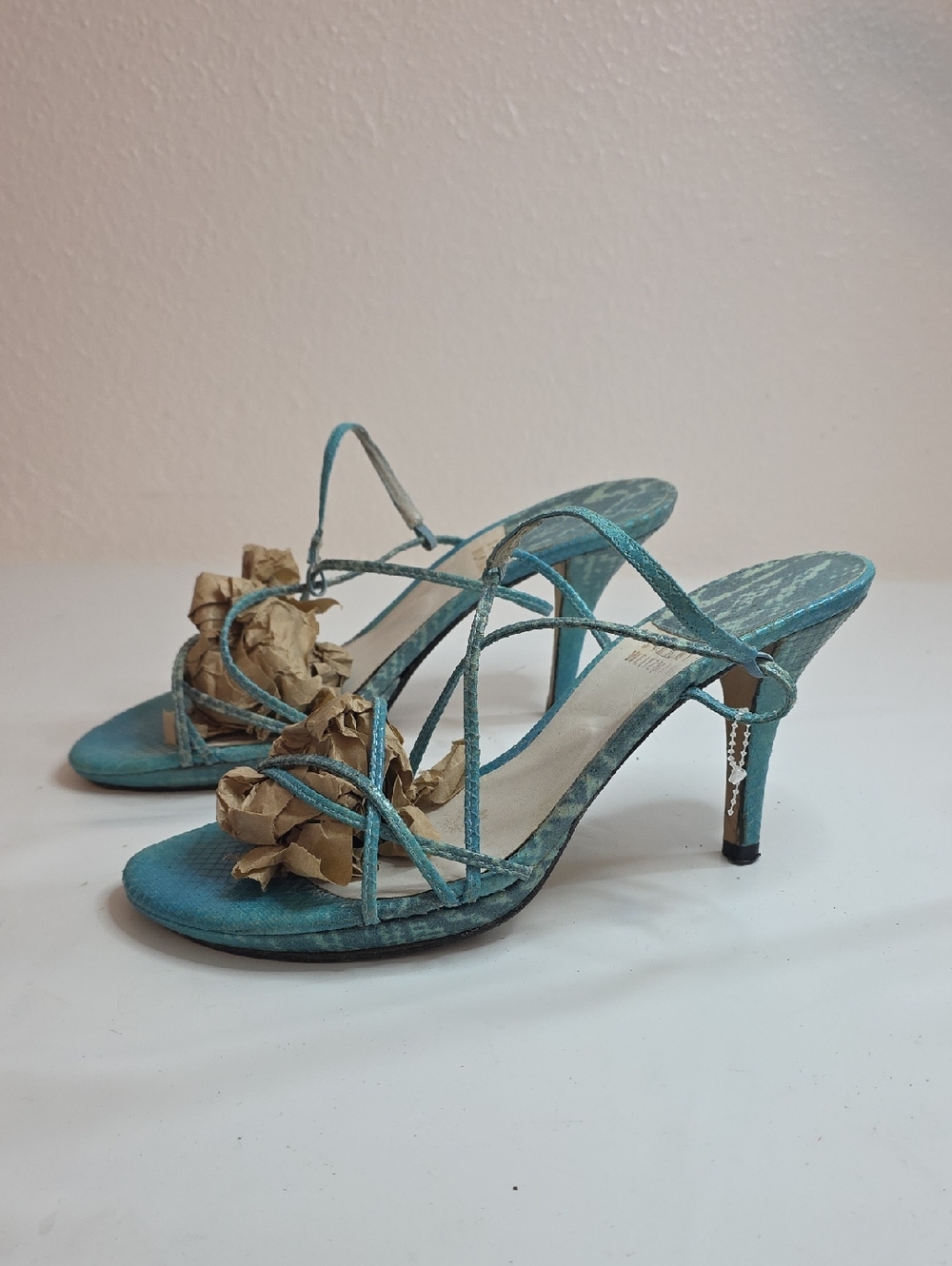 STUART WEITZMAN CONVERGE EMBOSSED SNAKESKIN STRAPPY SANDALS LADIES SIZE 7.5 GUC